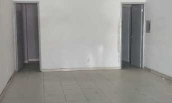 Imagem 5: Loja no Bairro Floresta com 75 m², 2 banheiros. Infraestrutura bairro: clube social, crech