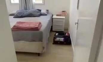 Imagem: Alugo quarto anual para moça