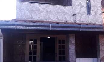 Imagem: Casa duplex de Três quartos no Bairro Coelho