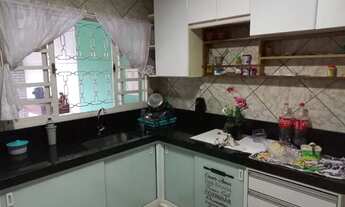 Imagem 4: Sobrado de fundos na vila nova