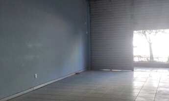 Imagem 2: Loja no Bairro Floresta com 75 m², 2 banheiros. Infraestrutura bairro: clube social, crech