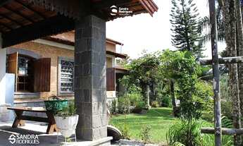 Imagem 6: Casa de Condomínio com 5 Dormitórios à Venda em Arujazinho II, 400 m²