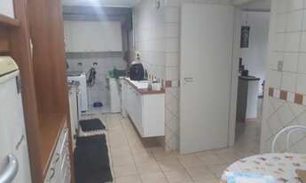 Imagem 2: Casa padrão Casa com 4 dormitórios