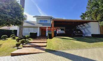 Imagem 2: Sobrado à venda em Maringá, Zona 08, com 4 quartos, com 597.53 m², Delta Ville II