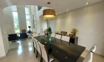 Imagem 7: Casa à venda em Campinas, Ville Sainte Hélène, com 4 suítes, com 345.69 m², Village Sainte