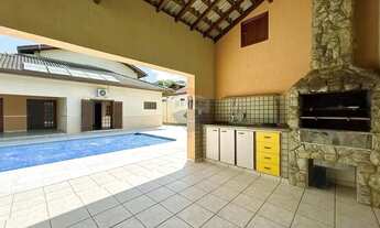 Imagem 3: Aluga-se casa térrea, com 4 suítes, ar condicionado, e piscina - Condomínio Vista Alegre S