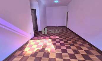 Imagem 4: Apartamento à venda na Rua Mariz e Barros, Tijuca. São 120m² bem distribuídos, com sala em