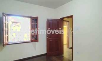 Imagem 7: Excelente Casa de Dois Andares à Venda no Bairro Sagrada Família - Belo Horizonte/MG