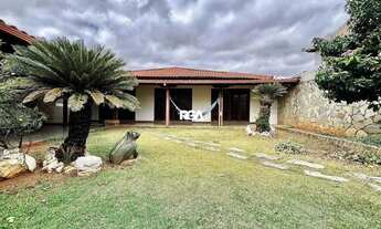 Imagem: Casa 3 Quartos (2 Suítes) 492m² de Área