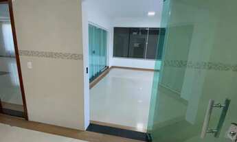 Imagem 2: Casa de condomínio para aluguel e venda possui 400 metros quadrados com 5 quartos