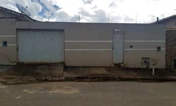 Imagem: Vendo casa Carmo Paranaíba-mg ao lado mercado