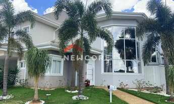 Imagem: Casa de condomínio em Rua Huiarzon Laporte