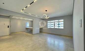 Imagem 3: Apartamento com 2 quartos totalmente reformado à venda no bairro da Ponta da Praia- Santos