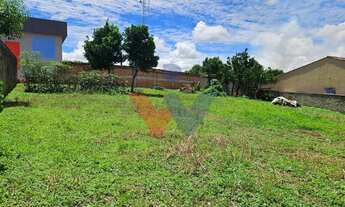 Imagem 5: Terreno Espaçoso em Localização Privilegiada Perfeito para Construir ou Investir