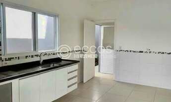 Imagem 2: Casa em condomínio à venda, 3 quartos, 3 suítes, 4 vagas, Condomínio Residencial Verona