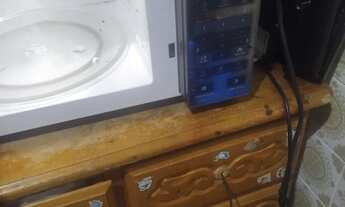 Imagem 2: Vendo micro-ondas semi novo