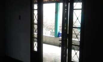 Imagem: Aluga-se casa na Avenida 1º de janeiro