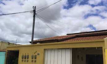 Imagem 2: Casa com quatro apartamento a venda