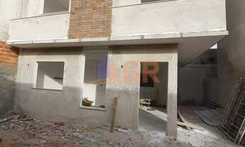 Imagem 7: Sobrado para Venda em Curitiba, Xaxim, 3 dormitórios, 1 suíte, 3 banheiros, 2 vagas