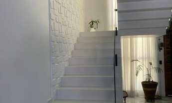 Imagem 7: Casa de condomínio sobrado para venda possui 306 metros quadrados com 3 quartos