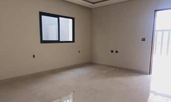 Imagem 2: Casa para venda possui 190 metros quadrados com 4 quartos em Santa Mônica - Uberlândia - M