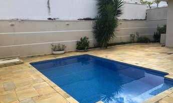 Imagem 4: Casa de condomínio para venda possui 261 metros quadrados com 4 quartos