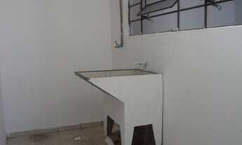 Imagem 5: Casa Residencial com 2 quartos para alugar por R$ 800.00, 49.70 m2 - LINDOIA - CURITIBA/PR