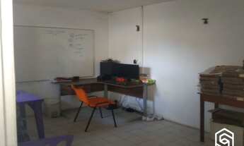 Imagem 3: 2798)-Casa para aluguel possui 270 metros quadrados com 4 quartos em Horto - Teresina - P