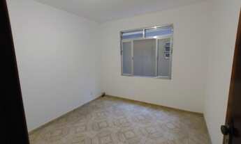 Imagem 3: Apartamento com 2 quartos e garagem no Loteamento Samambaia