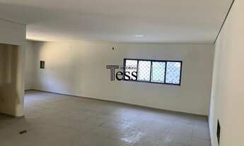 Imagem 5: Aluguel - Salão Área total 2.240M² Área construída 680M² amplo com pé direito alto,-Escrit