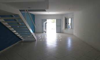 Imagem 3: Linda Casa Duplex com 4 quartos e piscina em Condomínio fechado