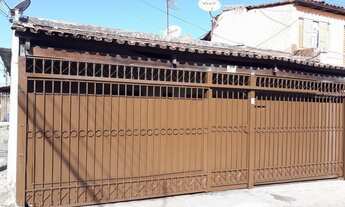 Imagem: Casa de esquina a venda no Guará II - QE