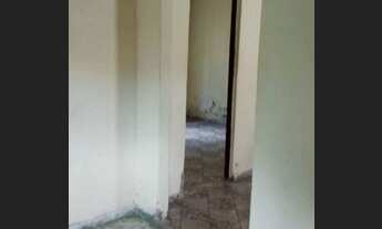 Imagem 2: Casa com um lote bem grande área plana