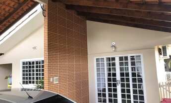 Imagem 6: Casa de condomínio para venda possui 140 metros quadrados com 3 quartos