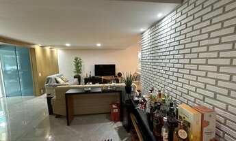 Imagem 3: Casa para venda com 500 metros quadrados com 5 quartos