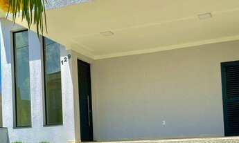 Imagem 3: Casa de condomínio por apenas R$ 749.900,00 tem 126 metros quadrados com 3 quartos