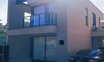 Imagem 2: Casa contemporânea em condomínio fechado