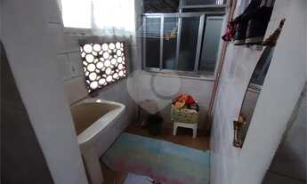 Imagem 3: Excelente apartamento, todo reformado, vazio, sol da manhã[VP