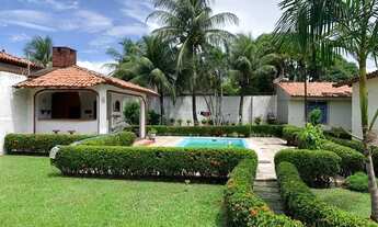 Imagem: Casa térrea com piscina na Avenida Miramar