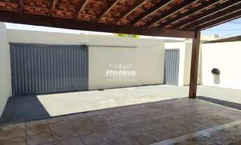 Imagem 3: Casa para alugar, 3 quartos, 1 suíte, 3 vagas, Jardim Holanda - Uberlândia/MG - R$ 1.750,0