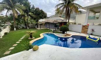 Imagem 5: Casa de condomínio para venda possui 600 metros quadrados com 5 quartos