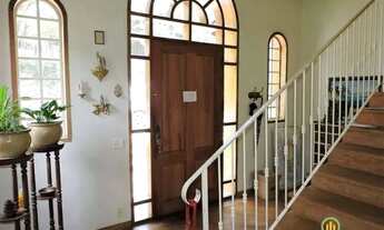 Imagem 6: Cond Forest Hills - Casa Colonial, 4 sts e piscina! Ao lado do clube!