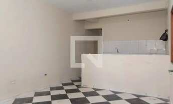 Imagem 2: Casa para Aluguel - Cidade Parque Alvoradan, 1 Quarto, 40 m2