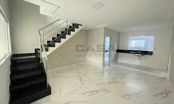 Imagem 2: PB554- Casa em Bairro de Fatima - Duplex 3 quartos c suite - Varanda - Otima localização