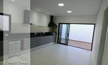 Imagem 5: Linda casa no condomínio fechado Central Parque, em Salto/SP, com 202 m² de área útil