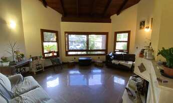 Imagem 3: Casa à Venda em Jurerê, 08 Dormitórios, 06 Vagas Garagem, 330m2 - Florianópolis/SC