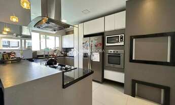 Imagem 4: Casa moderna com 3 suítes, 2 escritórios e excelente padrão construtivo