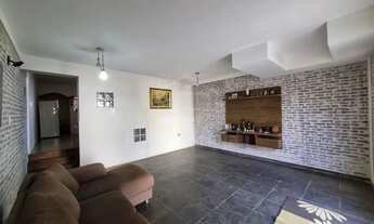 Imagem 3: Casa a venda com 4 quartos, área gourmet e piscina