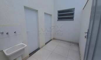 Imagem 7: Salão Comercial no Centro de Bauru em rua de grande fluxo, com vagas de estacionamento