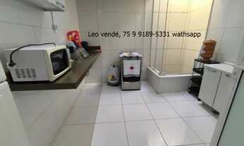 Imagem 6: Leo vende, Papagaio, 2